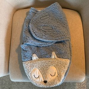 NWOT Baby’s cozy warm Chick Pea Fox swaddle!